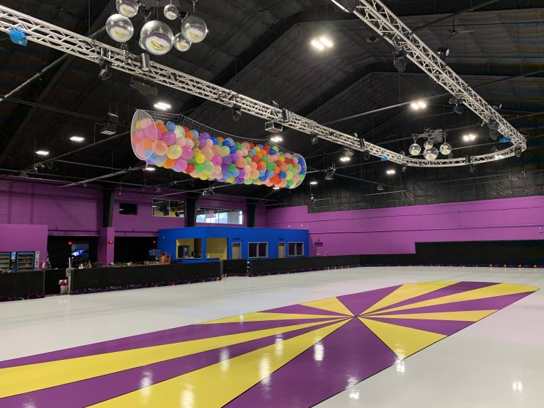 thunderbird roller rink lessons for adults